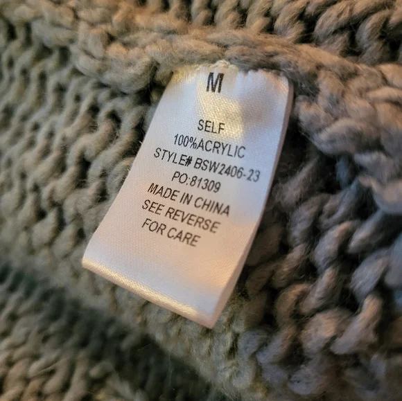 ALTAR'D 3D daisy knit sweater - Picture 9 of 10